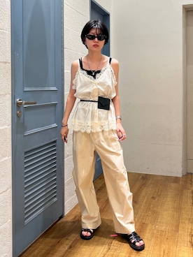 「LOWRYS FARM（ローリーズファーム）のスタイルＵＰクロスカップキャミ　100757（Tシャツ/カットソー、ブラック系）」を使った、ぴんさん（レディース・161cm）の夏コーディネート