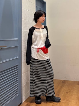 「LOWRYS FARM（ローリーズファーム）の【前後着用可能】シアーナンバリングＴＬＳ 1063338（Tシャツ/カットソー、ホワイト系）」を使った、ぴんさん（レディース・161cm）の夏コーディネート