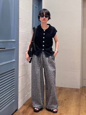 「LOWRYS FARM（ローリーズファーム）のメランジポロフレンチスリーブ　1045953（ベスト、ブラック系）」を使った、ぴんさん（レディース・161cm）の夏コーディネート