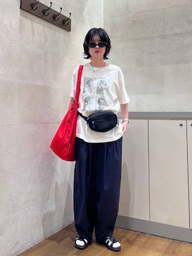 「LOWRYS FARM（ローリーズファーム）のイージーワイドコクーンパンツ 327286（その他パンツ、ブルー系）」を使った、ぴんさん（レディース・161cm）の夏コーディネート