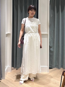 「A part by（アパートバイ）のサテンヘムレースパンツ（その他パンツ、ホワイト系）」を使った、あんずさん（レディース・163cm）の夏コーディネート
