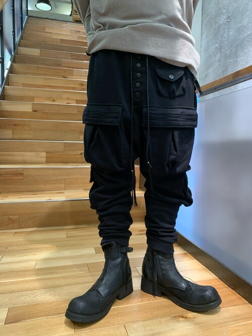 KMRii（ケムリ）の「KMRii/ケムリ/MULTIPUL CARGO SWEAT PANTS