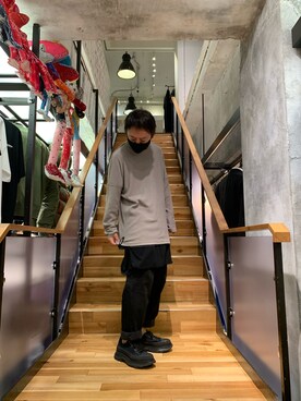 「ISAMU KATAYAMA BACKLASH（イサムカタヤマバックラッシュ）のアイテム（ニット/セーター）」を使った、shinozaki daigaさん（メンズ・178cm）の夏コーディネート