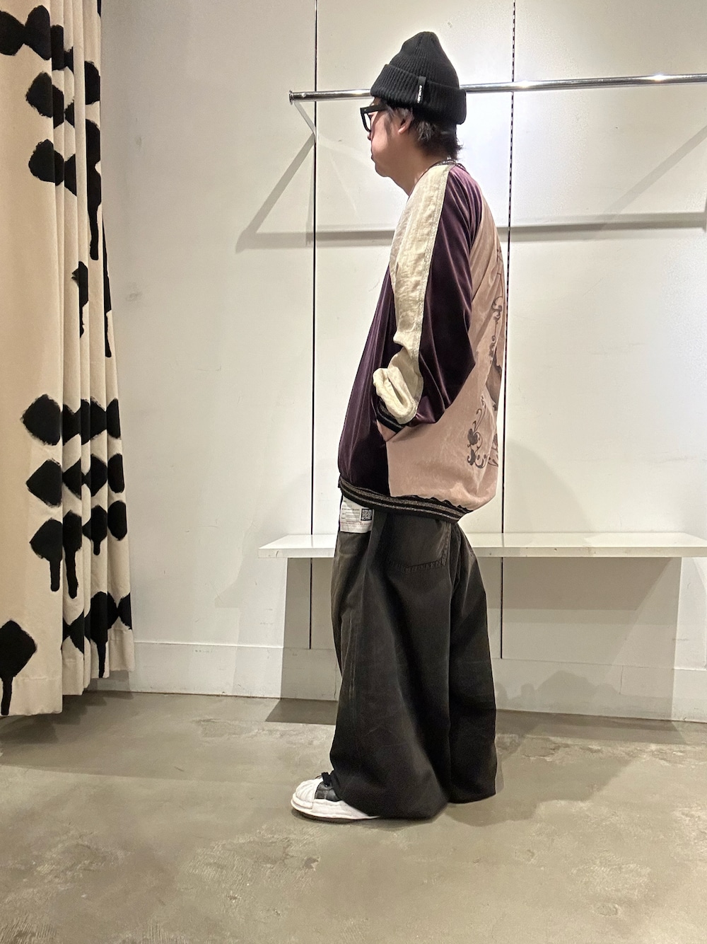 ベロア ライン スカジャン XL HYDE着系 share spirit好きな方 ベロア ライン スカジャン XL HYDE着系 share spirit好きな方 ベロア