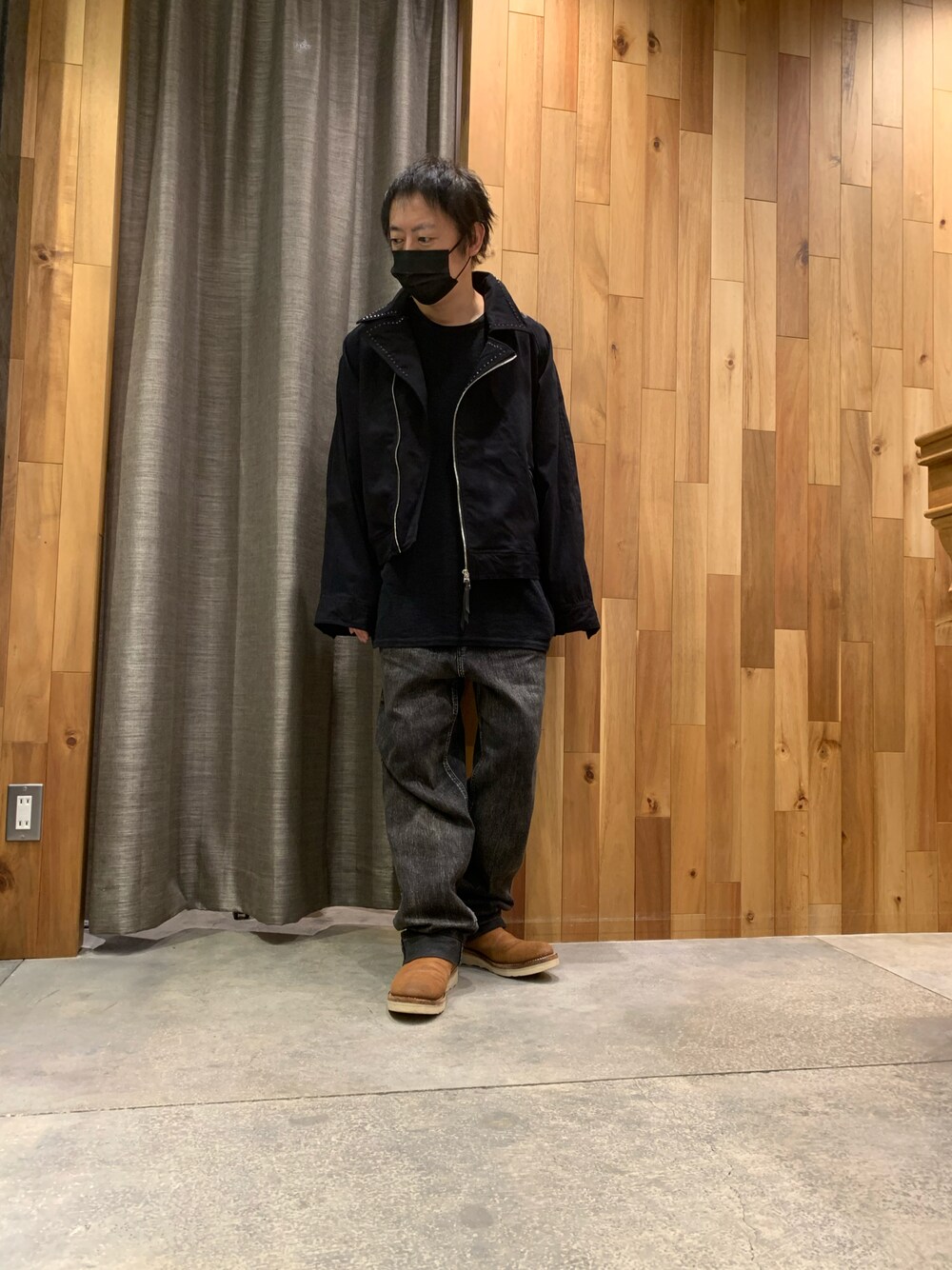 「KMRiiのKMRii/ケムリ/MAGNOLIA TWILL JKT（ブルゾン、ブラック系）」を使った、shinozaki daigaさん（メンズ・178cm）の秋コーディネートの1枚目の写真