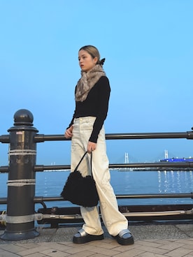 「アイテム（バレッタ/ヘアクリップ）」を使った、zabethさん（レディース・160cm・20代）の冬コーディネート