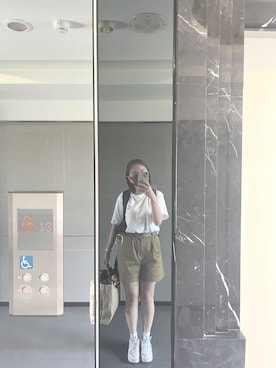 「通勤穿搭」｜「アイテム（パンツ）」を使った、イレンさん（レディース・161cm）の夏コーディネート