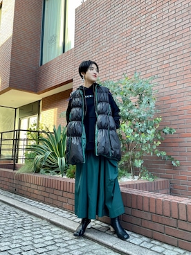 「アイテム（ダウンベスト）」を使った、IKUEさん（レディース・168cm）の秋コーディネート