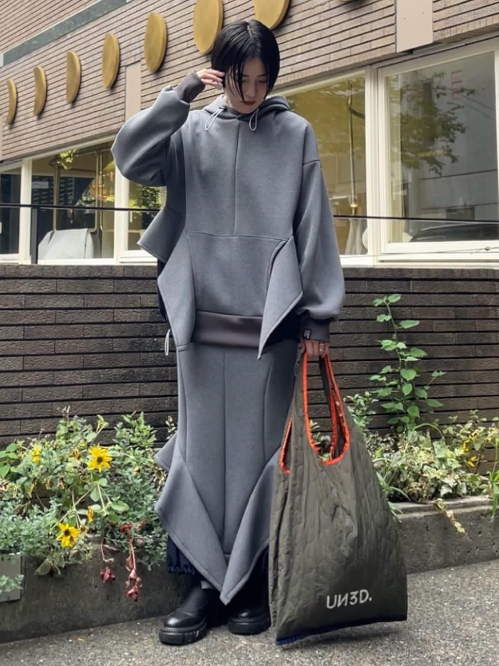 売れ筋がひ！ SIDE PARTS DETAIL HOODIEサイドパーツディテール