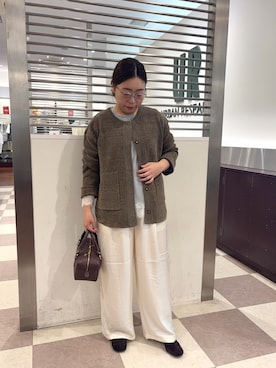 「ITEMS URBANRESEARCH（アイテムズ アーバンリサーチ）のダブルフェイスモールニットカーデ（カーディガン/ボレロ、ブラウン系）」を使った、カワバタアイカさん（レディース・156cm）の秋コーディネート