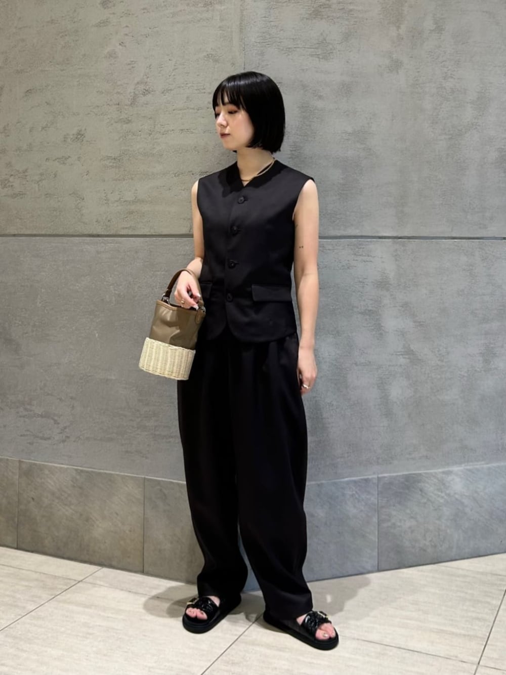 LOEFF（ロエフ）の「＜LOEFF＞ギャバ ベスト（ベスト）」 - WEAR