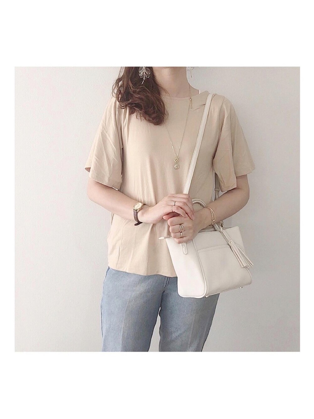 「シンプルコーデ、しまむらコーデ、chacocloset、高身長女子」｜「Chaco closetのアイテム（Tシャツ/カットソー、ベージュ系）」を使った、yuna2912さん（レディース・171cm）の夏コーディネートの1枚目の写真