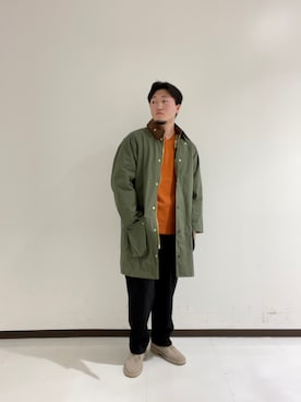 「クラークス」｜「アイテム（その他アウター）」を使った、原田直人さん（メンズ・173cm）の冬コーディネート