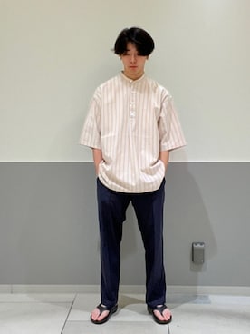 「SHIPS any（シップス エニィ）のアイテム（スラックス）」を使った、黒木さん（メンズ・174cm）の夏コーディネート