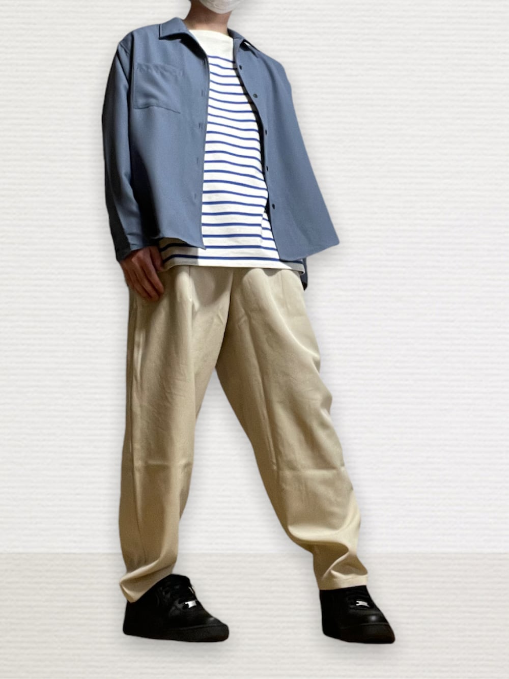 「シンプルスタイル、パステル映える春、オープンカラーシャツ、ボーダー、バルーンパンツ、スニーカー、UNIQLO、ANPAS、GU、NIKE」｜「ANPASのANPAS Twill Fabric Oversized Open Collar Shirt/ANPAS ツイル オーバーサイズ オープンカラーシャツ（シャツ/ブラウス、ブルー系）」を使った、htkさん（メンズ・169cm）の春コーディネートの1枚目の写真