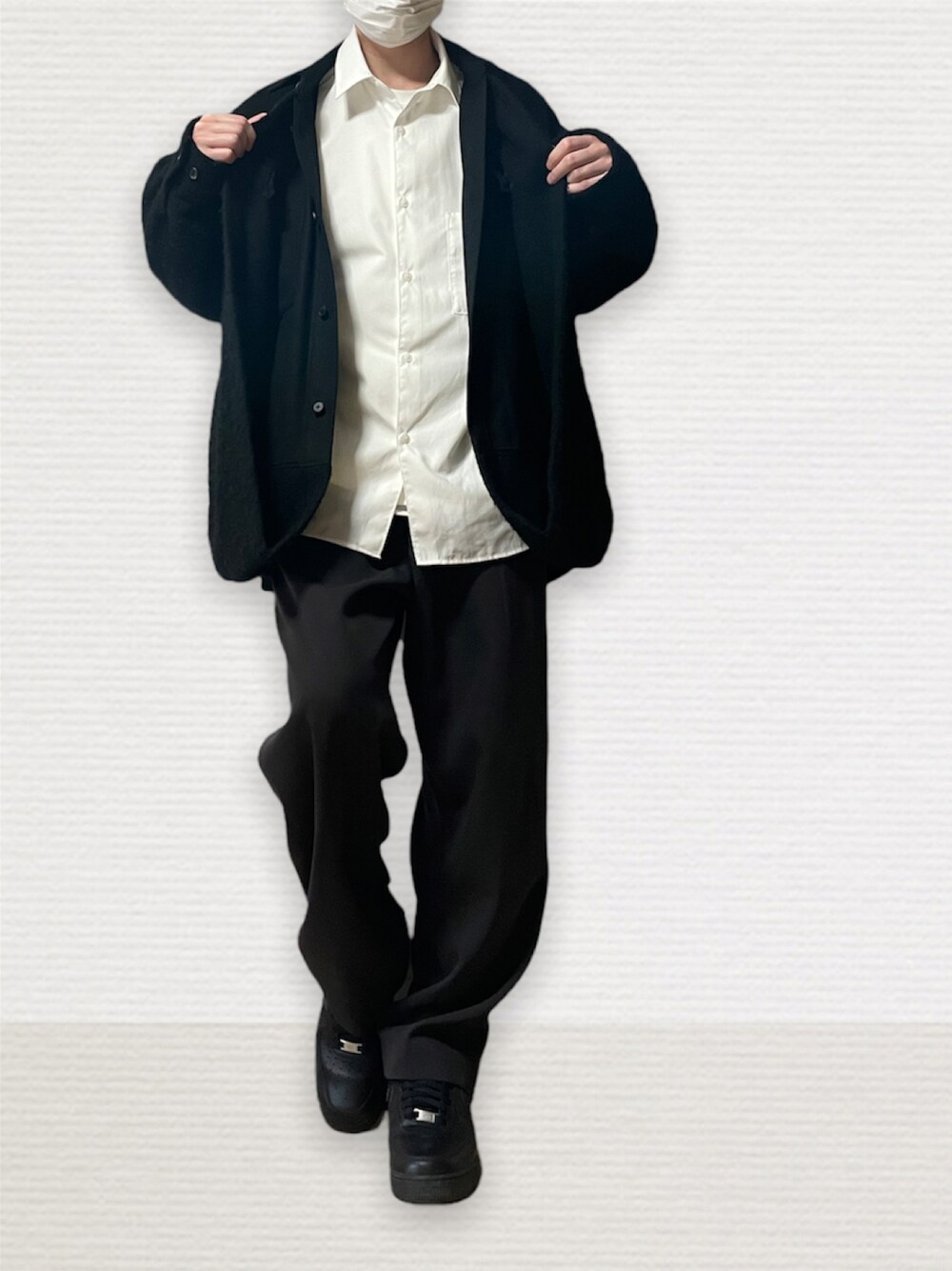 「シンプルコーデ、CPOジャケット、シャツスタイル、スラックス、スニーカー、stein、WYM、remer、NIKE」｜「WYM LIDNMの【WYM LIDNM】TENCEL RELAX WIDE SHIRT（シャツ/ブラウス、ホワイト系）」を使った、htkさん（メンズ・169cm）の春コーディネートの1枚目の写真