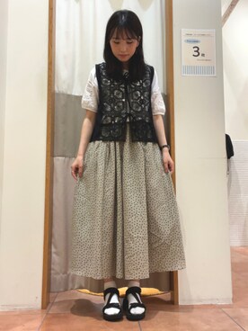 「Samansa Mos2（サマンサ モスモス）のモチーフレースベスト（ベスト）」を使った、ゆかさん（レディース・162cm）の夏コーディネート