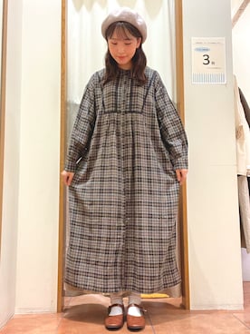 「チェックワンピース」｜「アイテム（ハンチング/ベレー帽）」を使った、ゆかさん（レディース・162cm）の秋コーディネート