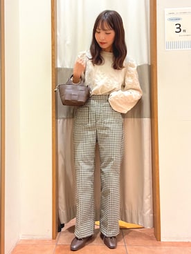 「Samansa Mos2 blue」｜「アイテム（その他シューズ）」を使った、ゆかさん（レディース・162cm）の秋コーディネート
