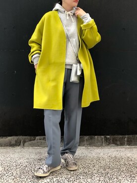 「イエローコーデ」｜「アイテム（ノーカラーコート）」を使った、DouDou  阪急三番街店さん（レディース・164cm）の秋コーディネート