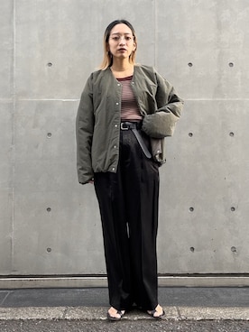 「サテンパンツ」｜「アイテム（ブルゾン）」を使った、ERIさん（レディース・156cm）の冬コーディネート