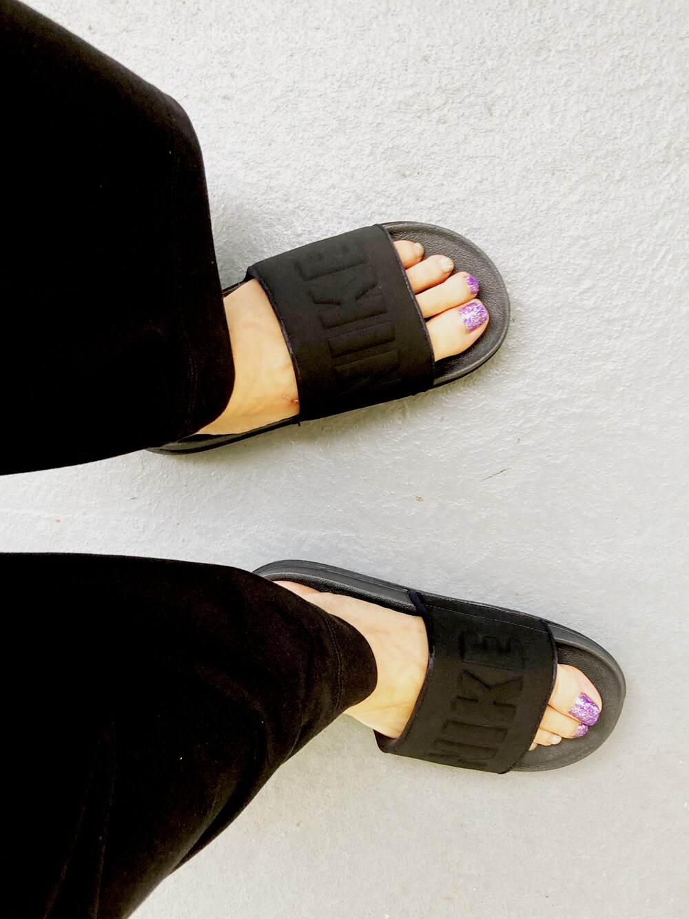 「夏、NIKE、ナイキサンダル」｜「NIKEのナイキ オフコート メンズスライド / Nike Offcourt Men's Slides BQ4639-012 Black（サンダル、ブラック系）」を使った、₥さん（レディース・166cm）の夏コーディネートの1枚目の写真