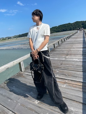 「アイテム（PC・スマホグッズ/家電、ブラック系）」を使った、にるさん（メンズ・183cm）の夏コーディネート
