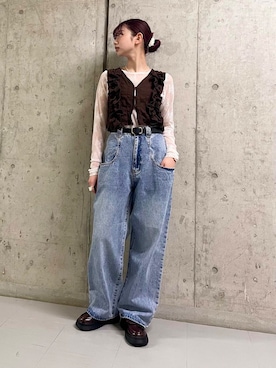 「KBF（ケイビーエフ）の『一部WEB限定カラー』『3サイズ展開』BIGポケットデザインデニム（デニムパンツ、ブルー系）」を使った、りほさん（レディース・162cm）の春コーディネート