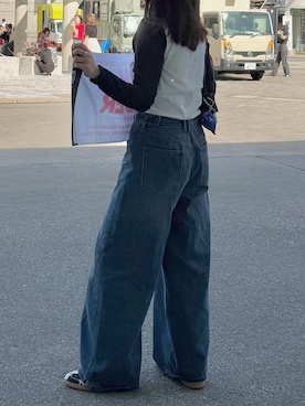 「アイテム（スニーカー）」を使った、ひまなひとさん（レディース・164cm・20代）の秋コーディネート