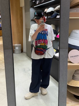 「NEW ERA（ニューエラ）の【別注】NEW ERA  940 MLB（キャップ、ブラック系）」を使った、ｺﾏさん（レディース・167cm）の夏コーディネート