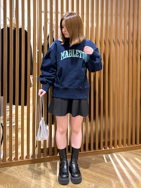 「FREE'S MART（フリーズマート）の◆ハイウエストマーメイドミニスカパン（スカート、ブラック系）」を使った、mayuさん（レディース・154cm）の冬コーディネート