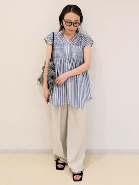 「シルバー」｜「アイテム（スラックス）」を使った、𝙈𝙖さん（レディース・160cm）の夏コーディネート