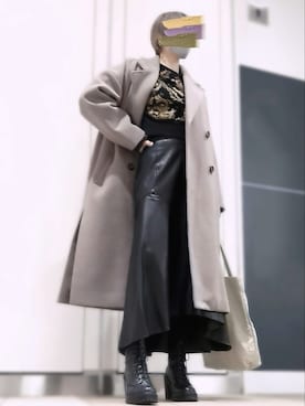 「アシンメトリー」｜「アイテム（チェスターコート）」を使った、trさん（レディース・168cm）の冬コーディネート