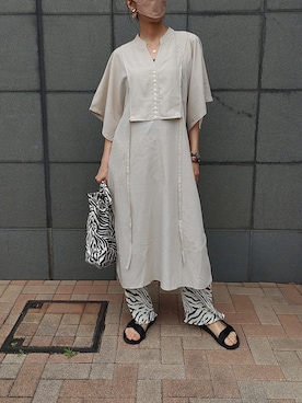「CORNERS（コーナーズ）のスラブジョーゼットカフタンシャツワンピース（シャツワンピース）」を使った、namilunaさん（レディース・166cm）の夏コーディネート