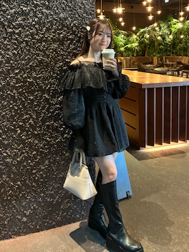 「one after another NICE CLAUP(ワンアフターアナザーナイスクラップ)のフリルチュニック(トップス、ブラック系)」を使った、e r iさん(レディース・151cm)の秋コーディネート