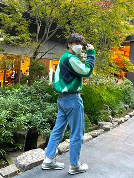 「緑」｜「アイテム（ニット/セーター）」を使った、Masakiさん（メンズ・176cm）の春コーディネート