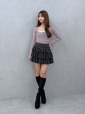 「EATME（イートミー）のバックルベルトロングブーツ（ブーツ、ブラック系）」を使った、奈緒さん（レディース・162cm）の秋コーディネート