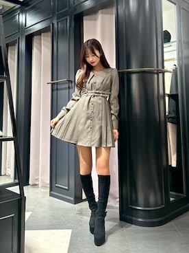 「EATME（イートミー）のアイテム（アクセサリー）」を使った、奈緒さん（レディース・162cm）の秋コーディネート