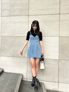 「アイテム（ジャンパースカート）」を使った、奈緒さん（レディース・162cm）の春コーディネート