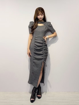「EATME（イートミー）のデコルテリブワンピース（ワンピース、グレー系）」を使った、奈緒さん（レディース・162cm）の春コーディネート