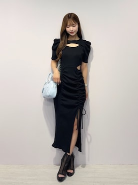 「EATME（イートミー）のデコルテリブワンピース（ワンピース、ブラック系）」を使った、奈緒さん（レディース・162cm）の春コーディネート