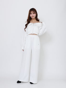 「EATME（イートミー）のEベルトショートブーツ（ブーツ、ブラック系）」を使った、奈緒さん（レディース・162cm）の秋コーディネート