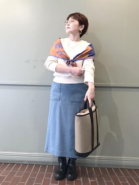 「アイテム（バンダナ/スカーフ）」を使った、tomoさん（レディース・151cm）の秋コーディネート
