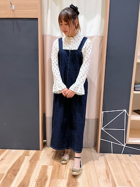 「秋服コーデ」｜「アイテム（ジャンパースカート）」を使った、桜子さん（レディース・164cm）の秋コーディネート