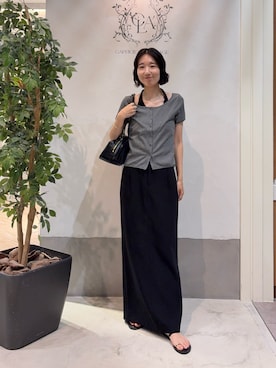 「CAPRICIEUX LE'MAGE（カプリシューレマージュ）のマキシIラインスカート（スカート、ブラック系）」を使った、tasaka yunaさん（レディース・161cm）の夏コーディネート