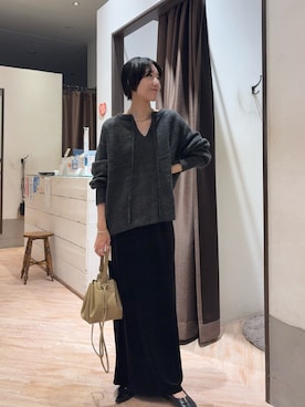 「CAPRICIEUX LE'MAGE（カプリシューレマージュ）の【低身長サイズあり】ベロアIラインスカート（スカート）」を使った、tasaka yunaさん（レディース・161cm）の秋コーディネート