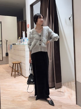 「CAPRICIEUX LE'MAGE（カプリシューレマージュ）の【低身長サイズあり】ベロアIラインスカート（スカート）」を使った、tasaka yunaさん（レディース・161cm）の秋コーディネート