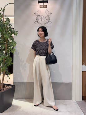 「CAPRICIEUX LE'MAGE（カプリシューレマージュ）の【新色イエロー・チャコールグレー】シャーリングホイップＴ（Tシャツ/カットソー、グレー系）」を使った、tasaka yunaさん（レディース・161cm）の夏コーディネート