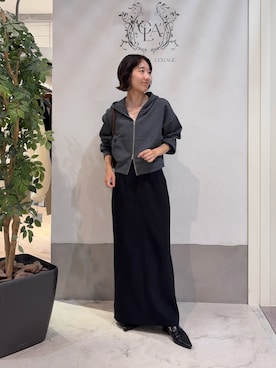 「CAPRICIEUX LE'MAGE（カプリシューレマージュ）のWジップフーディー（Tシャツ/カットソー、グレー系）」を使った、tasaka yunaさん（レディース・161cm）の秋コーディネート