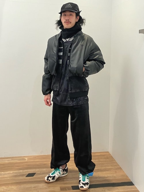 adidas アディカラー ファースト ブラックデニム トラックトップ